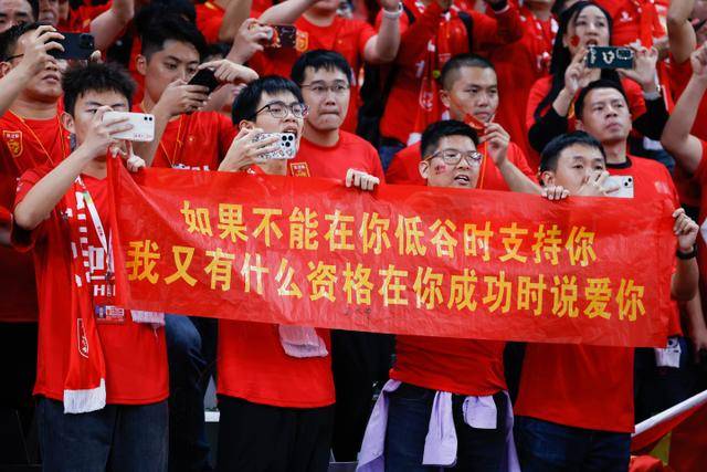 中国男篮集训名单：周琦回归 赵继伟赵睿在列