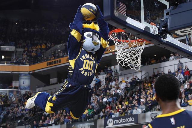 曾凡博22分首钢胜宁波 郭艾伦25分广州连胜